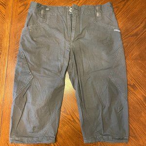 Patagonia Venga Rock Knicker / Short, Men's 30, Forge Grey, Very good condition